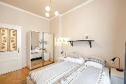 Pron�jem, kr�sn� byt 3+1, D�evn�, Praha 2 - Nov� M�sto, 108 m2, po rekonstrukci, bl�zko metra
