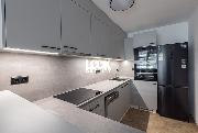 Pron�jem, kr�sn� byt 3+kk, Pet�rkova, Praha 4 - Chodov, 66 m2, lod�ie, dva nepr�choz� pokoje, park