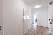 Pron�jem, kr�sn� byt 3+kk, Pet�rkova, Praha 4 - Chodov, 66 m2, lod�ie, dva nepr�choz� pokoje, park