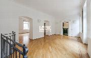 Pronjem, krsn byt 4+1, 184 m2, Vlask, Praha 1 Hradany, zahrada, u Malostranskho nmst