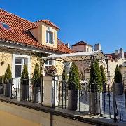 Pron�jem, kr�sn� byt s terasou, 4+1, Vla�sk�, Praha 1 - Mal� Strana, 178 m2, 2 koupelny, centrum