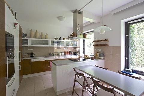 Obr�zek nen� k dispozici.