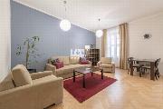 Pron�jem, luxusn� za��zen� byt 2+kk, 63 m2, Ostrovn�, Praha 1 - Nov� M�sto, balkon, v centru