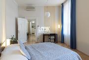 Pron�jem, luxusn� za��zen� byt 2+kk, 83 m2, Ostrovn�, Praha 1 - Nov� M�sto, balkon, v centru