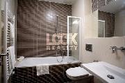 Pron�jem, luxusn� za��zen� byt 2+kk, 83 m2, Ostrovn�, Praha 1 - Nov� M�sto, balkon, v centru