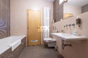 Pron�jem, luxusn� byt 1+kk, 32 m2, Ostrovn�, Praha 1 - Nov� M�sto, parkov�n�, v centru