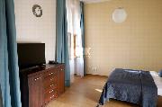 Pron�jem, luxusn� byt 1+kk, 32 m2, Ostrovn�, Praha 1 - Nov� M�sto, parkov�n�, v centru
