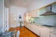 Pron�jem, luxusn� byt, 5+1, 197 m2, Na Per�t�n�, Praha 1 - Star� M�sto, centrum, 2 koupelny