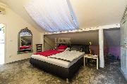 Pronjem, luxusn byt 5+kk, Salmovsk, Praha 2 - Nov Msto, balkon, 2 lonice, 2 koupelny, u metra