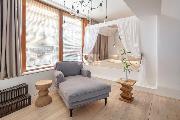Pron�jem, luxusn� duplex 1+1, Hole�kova, Praha 5 - Sm�chov, 38 m2, terasa, �klid, metro, recepce