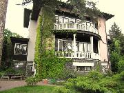 Pron�jem, luxusn� rodinn� d�m 9+1, U Pl�tenice, Praha 5 - Sm�chov, 330 m2, sauna, gar�, zahrada