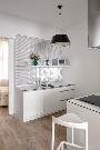 Pron�jem luxusn�ho bytu 2+kk 52 m2 s �klidem a recepc�, Hole�kova, Praha 5 - Sm�chov