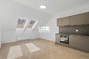 Pron�jem, podkrovn� byt, 3+kk, 91 m2, Sezimova, Praha 4 - Nusle, u N�m�st� Brat�� Synk�