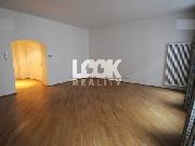 Pronjem, prostorn byt 3+1, 104 m2, Odbor, Praha 2 - Nov Msto, 2 koupelny, u metra, centrum