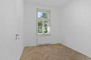 Pron�jem, prostorn� byt, 3+kk, 66 m2, Sezimova, Praha 4 - Nusle, u N�m�st� Brat�� Synk�