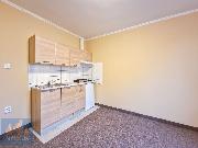 Dlouhodob� pron�jem bytu 1+kk (22,5 m2) s parkovac�m st�n�m, Praha 6 - �epy, ul. Karlovarsk�