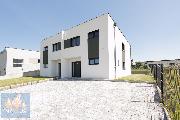 MODERN� DVOJD�M S ADMINISTRATIVN� ��ST� | HERINK | 280 m? | POZEMEK 857 m?