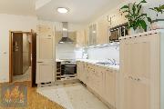 Modern� sv�tl� 3+kk, 76,97 m?, s gar�ov�m st�n�m a 2 balkony v reziden�n� lokalit� Pa�anka, Praha 6
