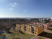 Prodej svtlho bytu 1+kk/B (38 m2), Praha 8 -Troja, Hnzdensk