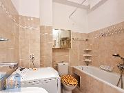 Pron�jem klidn�ho bytu 1+kk (28 m2) v cihlov�m dom�, Praha 2 - Nov� M�sto, ul. Je�n�