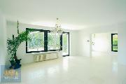 Pronjem nadasov vily o dispozici 11+2 (436 m2) s pozemkem 1044 m2, Praha 4, ul. Na dlouh mezi