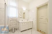 Pron�jem nadstandardn� za��zen�ho bytu 3+kk (78,6 m2), Praha 1 - Nov� M�sto, Truhl��sk�