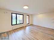 Pronjem novostavby 2+kk s balkonem, parkovacm stnm a sklepem, Praha 8 - imice, ul. Hraeho