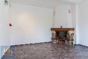 Pron�jem prostorn�ho domu 300 m? pro kancel��e �i podnik�n� � O�ech, Praha-z�pad