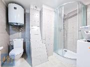 Pron�jem rekonstruovan�ho mezonetov�ho bytu 3+kk (62,4 m2), Praha 8 - Karl�n, ul. Pernerova