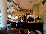 Pron�jem restaurace / kav�rny (82 m2), Praha 8 - Kobylisy, �umpel�kova