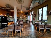 Pron�jem restaurace / kav�rny (82 m2), Praha 8 - Kobylisy, �umpel�kova