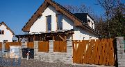 Pron�jem rodinn�ho domu (160 m2) s  pozemkem (926 m2), wellness, fotovoltaika - Hrade��n