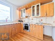 Pron�jem sv�tl�ho bytu 2+kk (52 m2) s balkonem, sklepem a GS, Praha 5 - Stod�lky, ul. Symfonick�