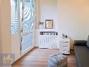 Pron�jem sv�tl�ho bytu 4+kk (91,4 m2) se t�emi lod�iemi  - Praha 10, Vr�ovice , ul. Kaza�sk�