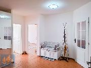 Pron�jem sv�tl�ho bytu 4+kk (91,4 m2) se t�emi lod�iemi  - Praha 10, Vr�ovice , ul. Kaza�sk�