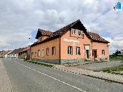 Prodej n�jemn�ho domu, centrum obce He�manova Hu�, pozemek 842 m?
