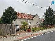 Prodej - Rodinn� d�m 3+1 s rozs�hl�m pozemek v obci St�skaly - �ilov