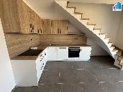 Pron�jem - Byt 3+kk se zahr�dkou a parkovac�m st�n�m � Mr�kov u Doma�lic