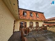 Pron�jem bytu 3+kk a nebytov�ch prostor v centru Doma�lic