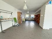 Pron�jem - Obchodn� prostory o velikosti 160 m2 v N��anech