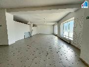 Pron�jem - Obchodn� prostory o velikosti 160 m2 v N��anech