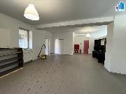 Pron�jem - Obchodn� prostory o velikosti 160 m2 v N��anech