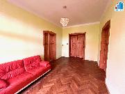 Pron�jem prostorn�ho bytu 3+1 v Plzni, n�m�st� T.G.M.