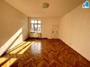 Pron�jem prostorn�ho bytu 4+1 v Plzni, n�m�st� T.G.M.