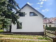 Rodinn� s�dlo  s pozemky ,gar�emi a zahradou, v Hlubo�anech u Vy�kova