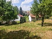 Rodinn� s�dlo  s pozemky ,gar�emi a zahradou, v Hlubo�anech u Vy�kova