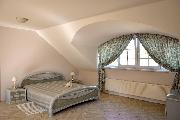Rodinn� s�dlo v Ol�anech