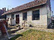 Rodinn� d�m v Komo�anech