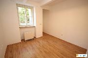 2+1, 47m2, Praha 6, Terronsk� ulice, u metra Dejvick�, 2 nepr�choz� pokoje 19m2 a 14m2