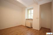 2+1, 47m2, Praha 6, Terronsk� ulice, u metra Dejvick�, 2 nepr�choz� pokoje 19m2 a 14m2